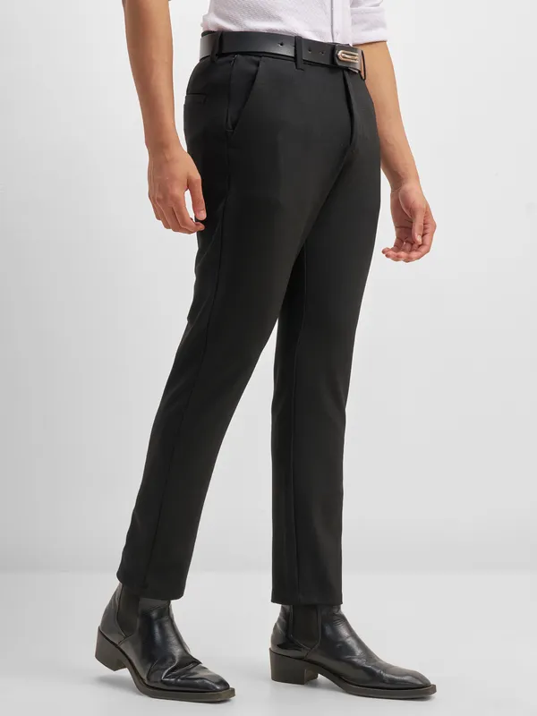 Highlander Men Black Slim Fit Solid Formal Trouser