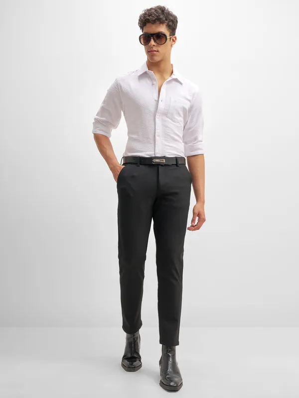 Highlander Men Black Slim Fit Solid Formal Trouser