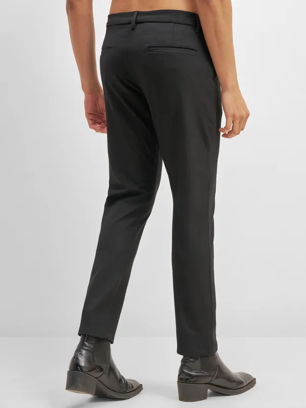 Highlander Men Black Slim Fit Solid Formal Trouser