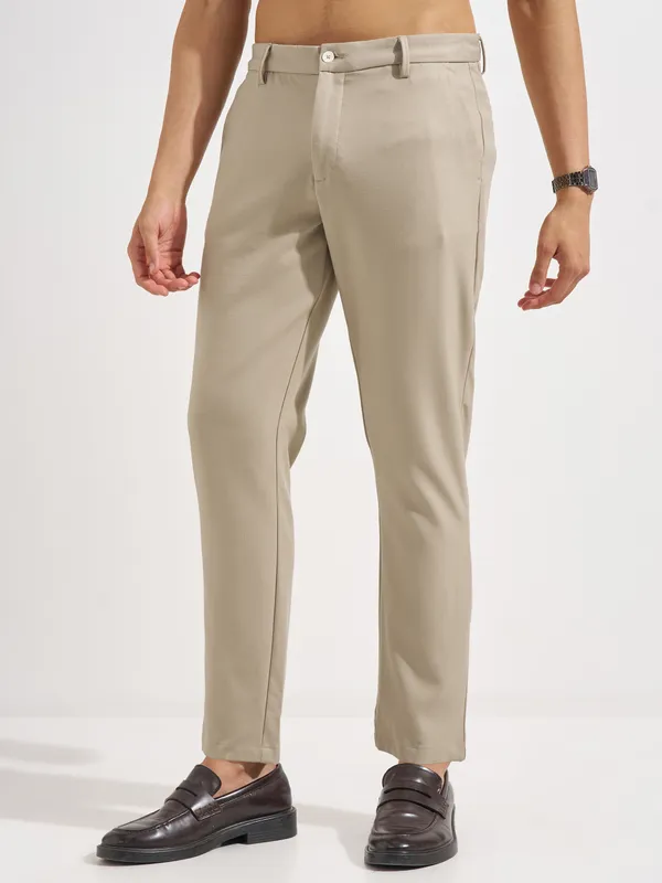 Highlander Men Beige Slim Fit Solid Formal Trouser