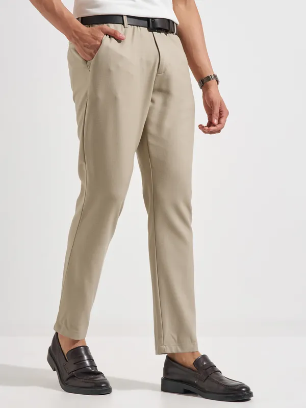 Highlander Men Beige Slim Fit Solid Formal Trouser