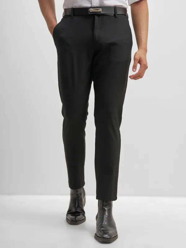 Highlander Men Black Relaxed Fit Solid Formal Trouser