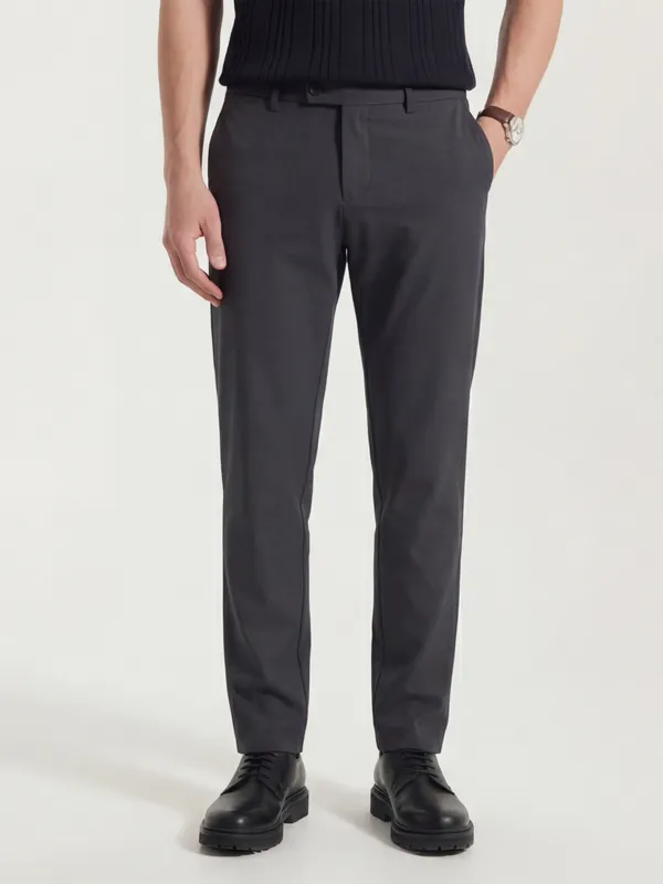 Highlander Men Charcoal Slim Fit Solid Formal Trouser