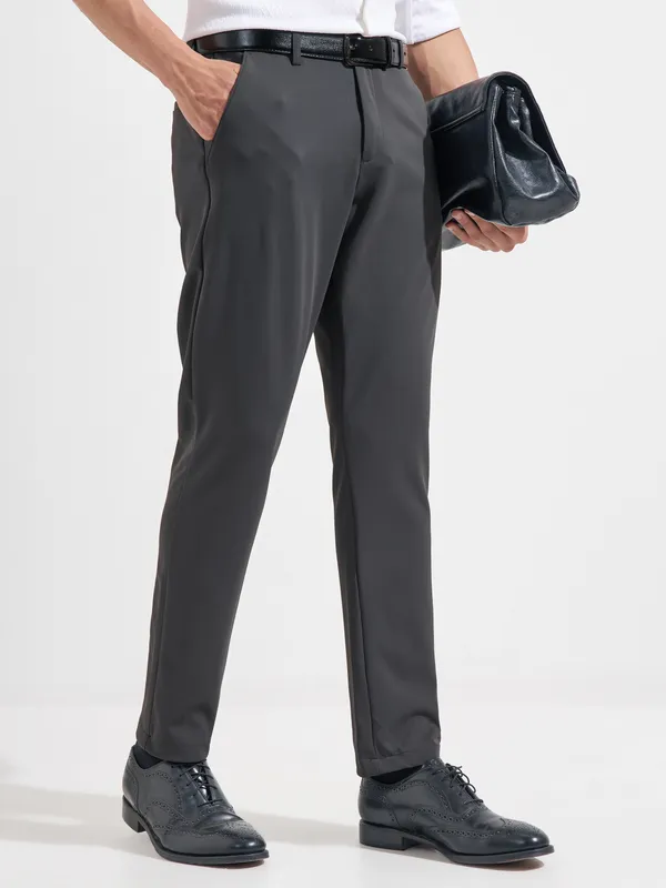 Highlander Men Grey Slim Fit Solid Formal Trouser