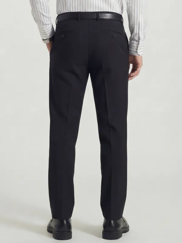 Highlander Men Charcoal Slim Fit Solid Formal Trouser