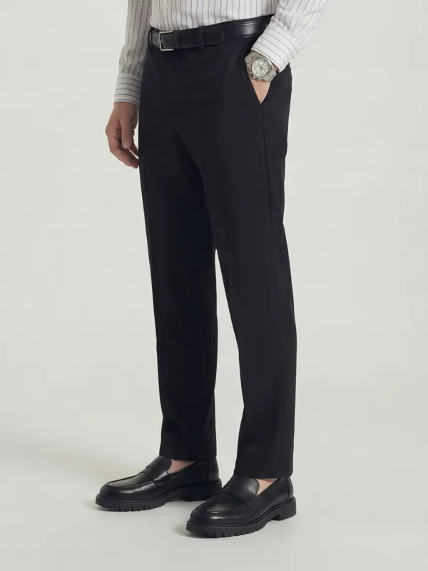 Highlander Men Charcoal Slim Fit Solid Formal Trouser