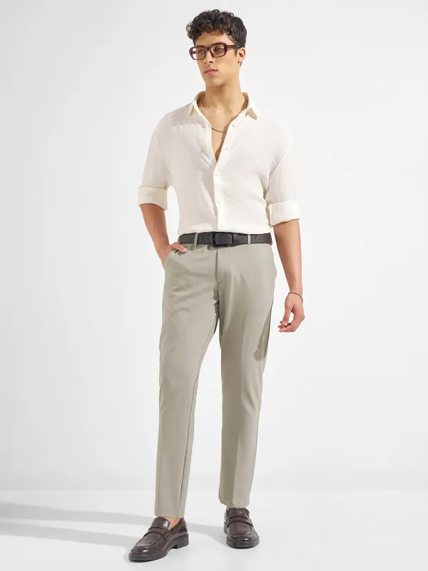 Highlander Men Beige Slim Fit Solid Formal Trouser