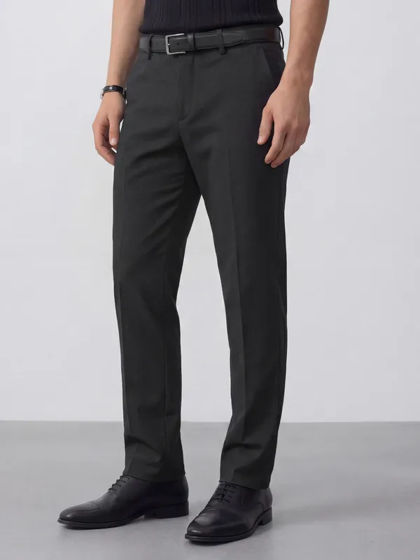Highlander Men Black Slim Fit Solid Formal Trouser