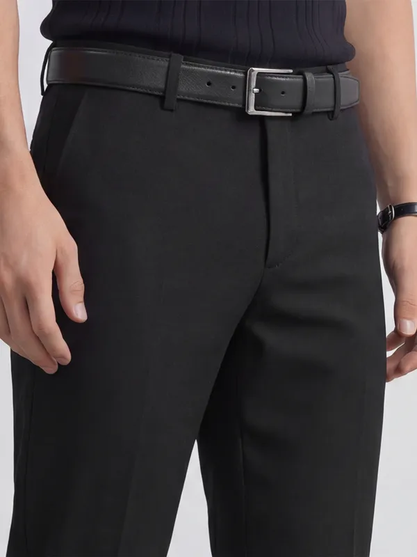 Highlander Men Black Slim Fit Solid Formal Trouser