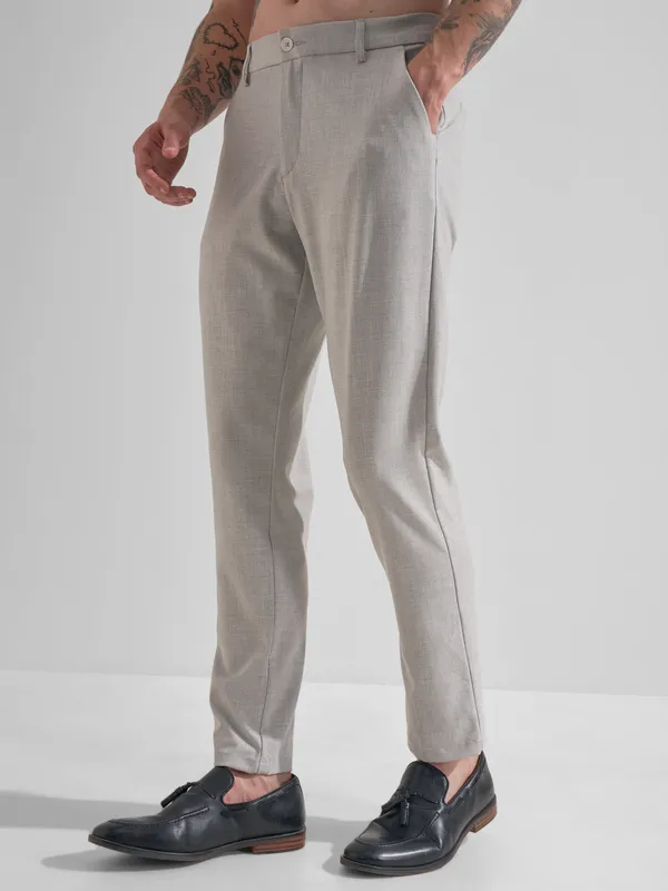 Highlander Men Grey Slim Fit Solid Formal Trouser