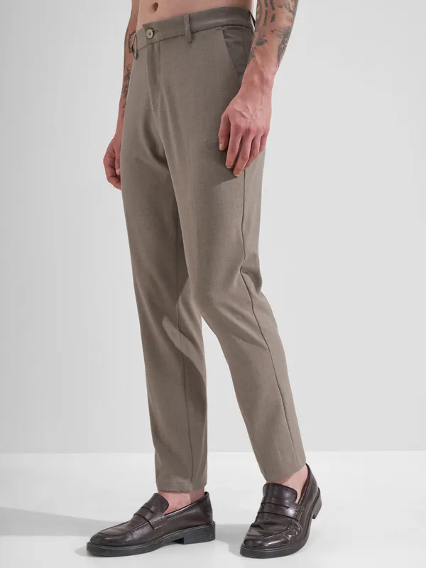 Highlander Men Tan Slim Fit Solid Formal Trouser