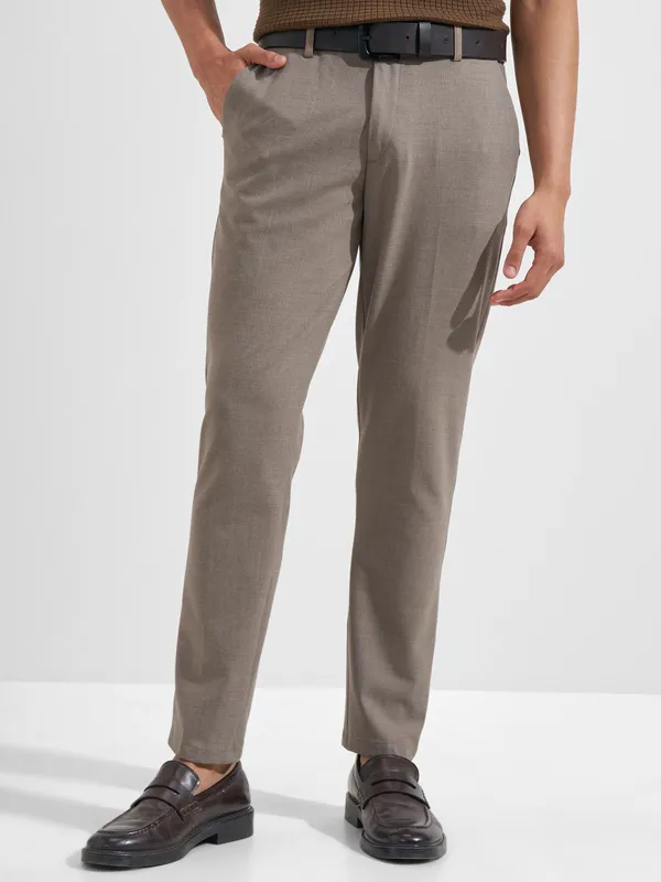 Highlander Men Tan Slim Fit Solid Formal Trouser