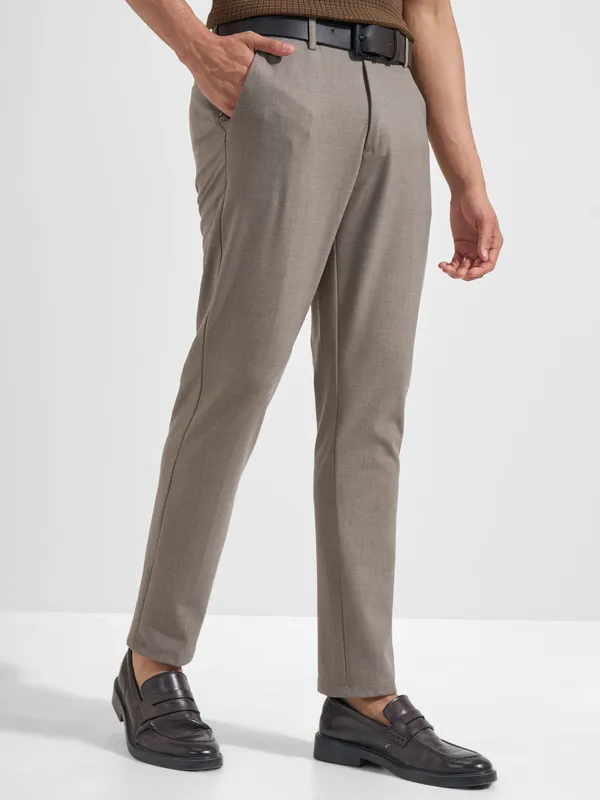 Highlander Men Tan Slim Fit Solid Formal Trouser