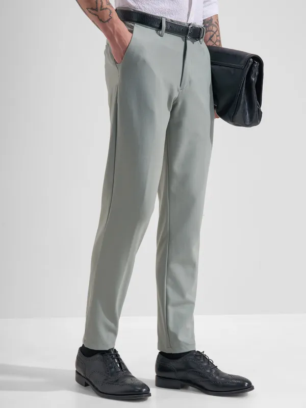 Highlander Men Grey Slim Fit Solid Formal Trouser