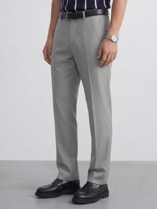 Highlander Men Grey Slim Fit Solid Formal Trouser