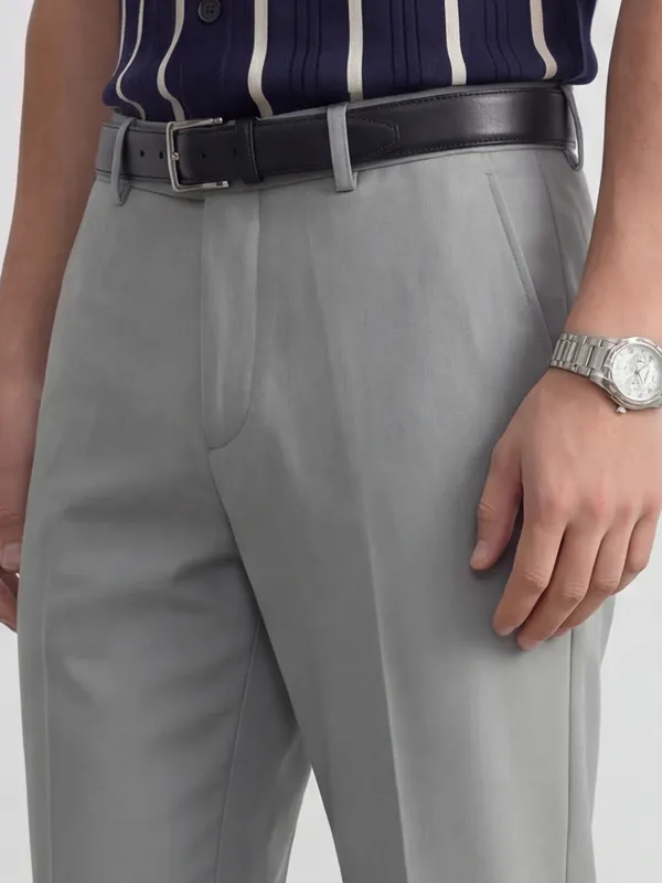 Highlander Men Grey Slim Fit Solid Formal Trouser