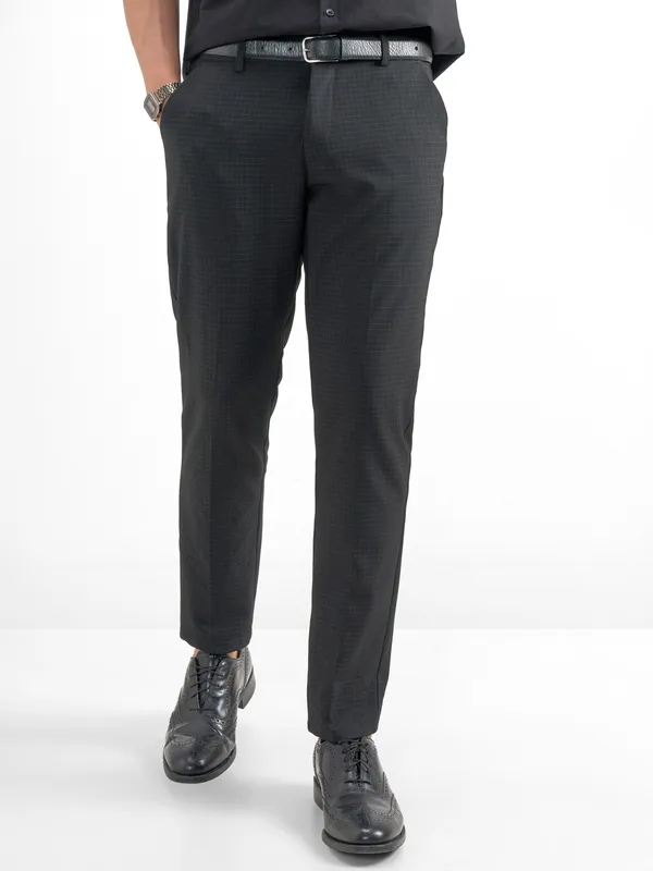 Highlander Men Brown Slim Fit Checked Regular Trouser