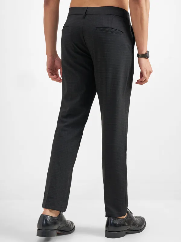 Highlander Men Brown Slim Fit Checked Regular Trouser