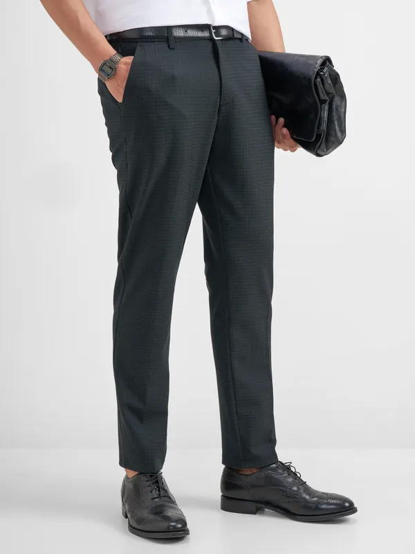 Highlander Men Black Slim Fit Checked Formal Trouser