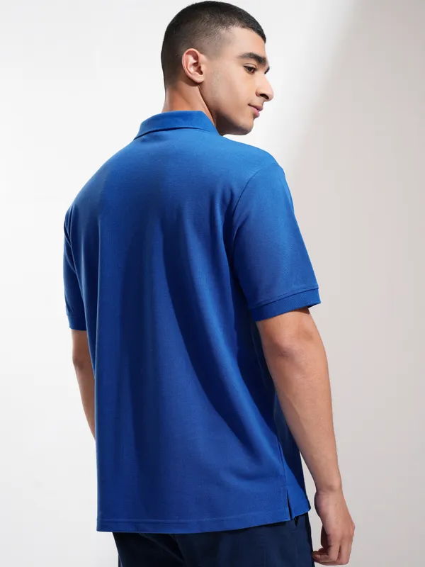 Highlander Men Blue Solid Polo Collar T-Shirt
