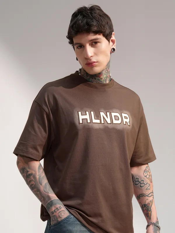 Highlander Men Brown Printed Round Neck Oversized Fit T-Shirt