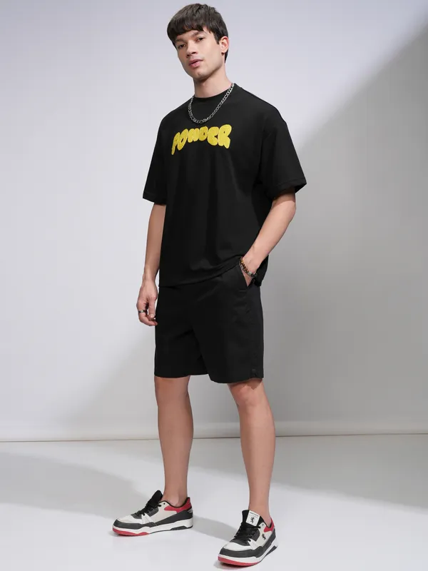 Highlander Men Black Applique Round Neck Oversized Fit T-Shirt