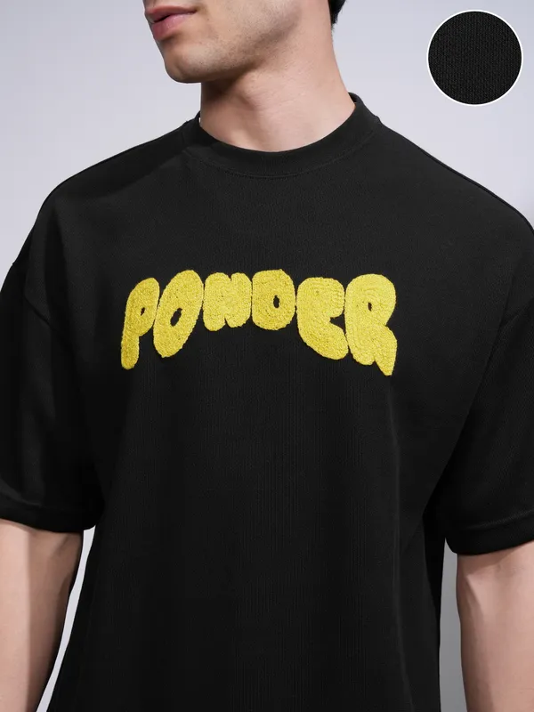 Highlander Men Black Applique Round Neck Oversized Fit T-Shirt