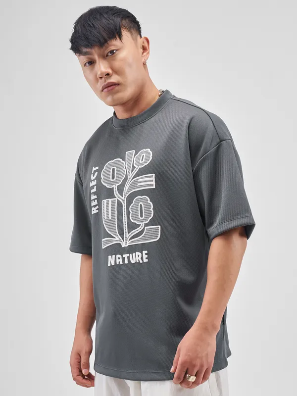 Highlander Men Grey Applique Round Neck Oversized Fit T-Shirt