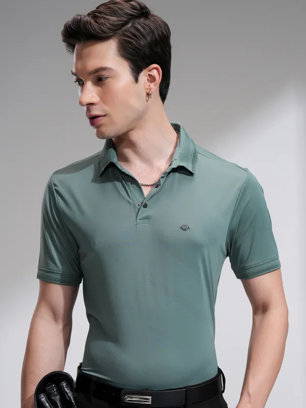 Men Solid Polo Collar Regular Fit T-Shirt