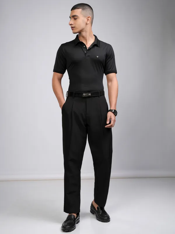 Highlander Men Black Solid Polo Collar T-Shirt