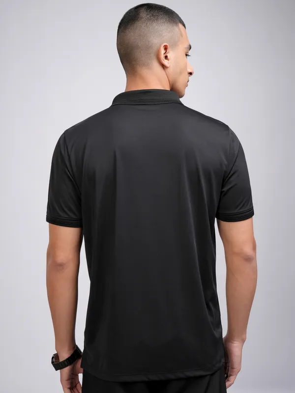 Highlander Men Black Solid Polo Collar T-Shirt