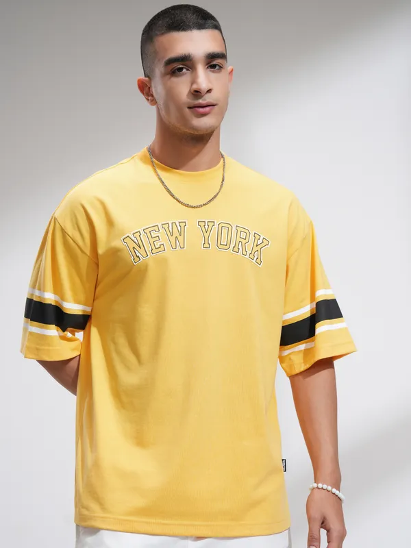 Highlander Men Yellow Printed Oversized Fit T-Shirt