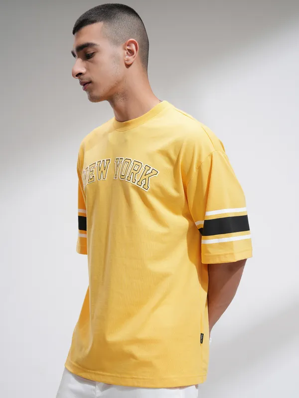 Highlander Men Yellow Printed Oversized Fit T-Shirt
