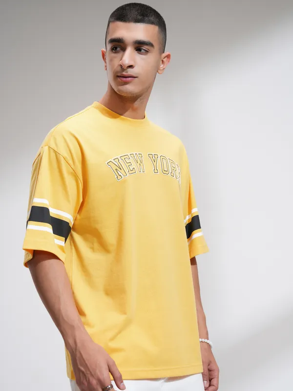 Highlander Men Yellow Printed Oversized Fit T-Shirt