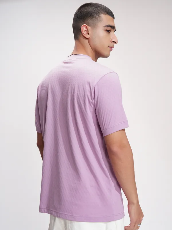Highlander Men Mauve Self Design Henley Neck Relaxed Fit T-Shirt