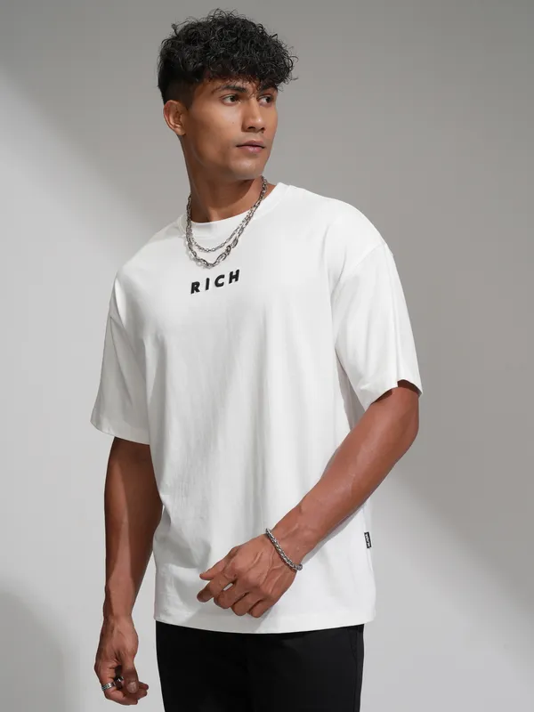 Highlander Men White Printed Round Neck Oversized Fit T-Shirt