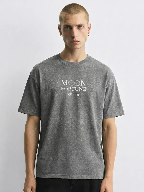 Highlander Men Black Printed Round Neck Oversized Fit T-Shirt