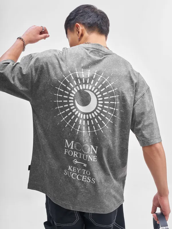 Highlander Men Black Printed Round Neck Oversized Fit T-Shirt