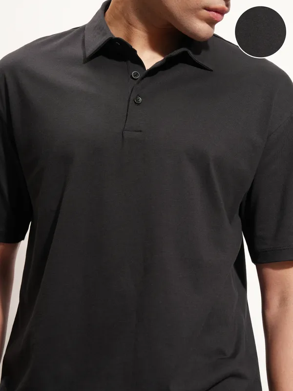 Highlander Men Black Solid Polo Collar T-Shirt