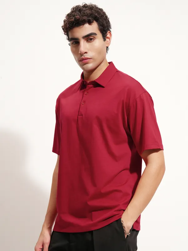 Highlander Men Maroon Solid Polo Collar T-Shirt