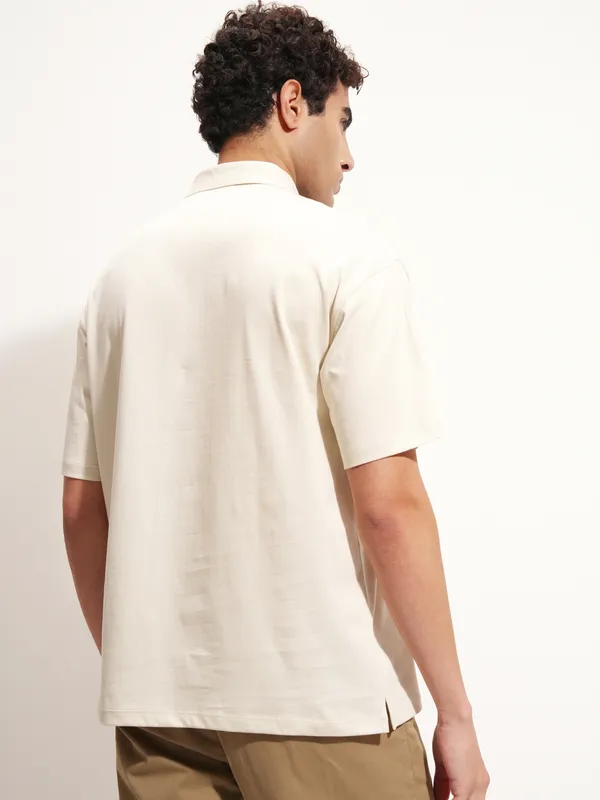 Highlander Men Cream Solid Polo Collar T-Shirt