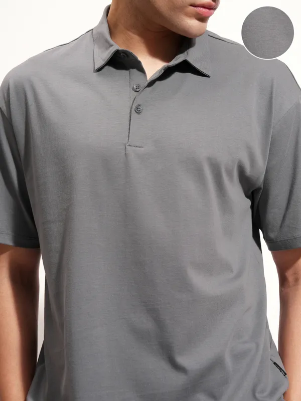 Highlander Men Grey Solid Polo Collar T-Shirt