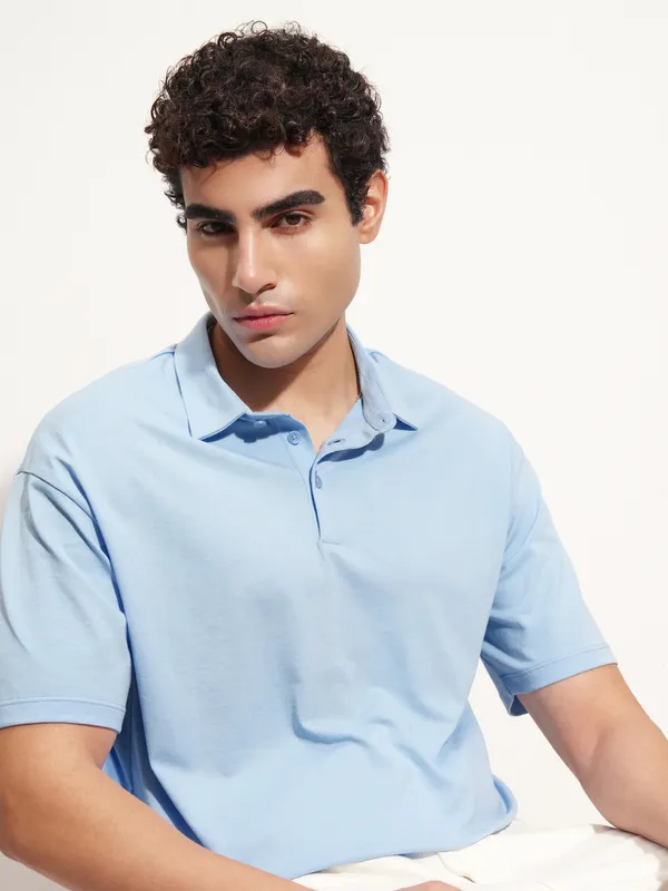 Highlander Men Blue Solid Polo Collar T-Shirt