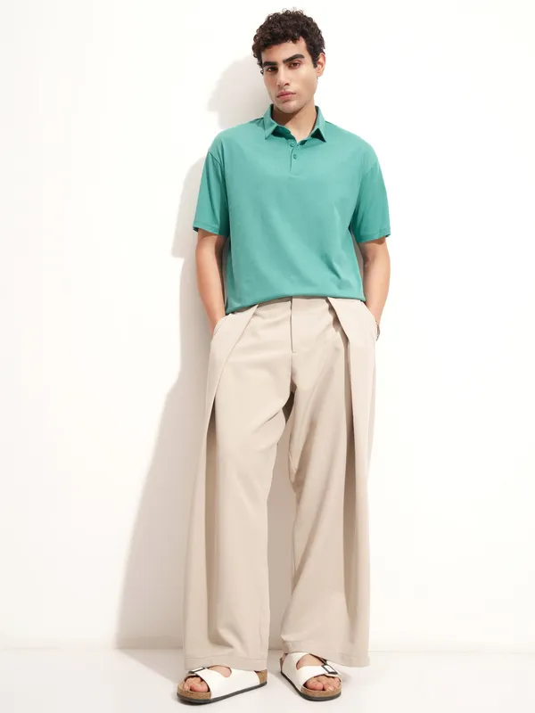 Highlander Men Sage Solid Polo Collar T-Shirt