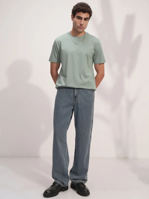 Highlander Men Green Solid Round Neck T-Shirt