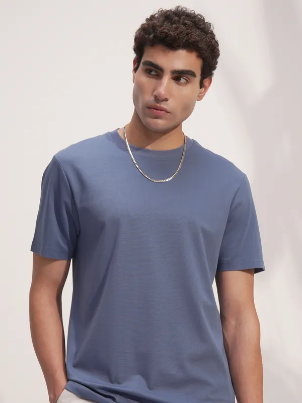 Highlander Men Blue Solid Round Neck T-Shirt
