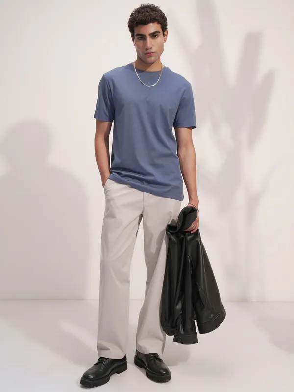 Highlander Men Blue Solid Round Neck T-Shirt