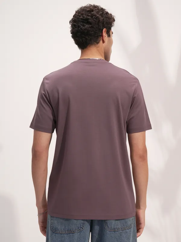 Highlander Men Purple Solid Round Neck T-Shirt