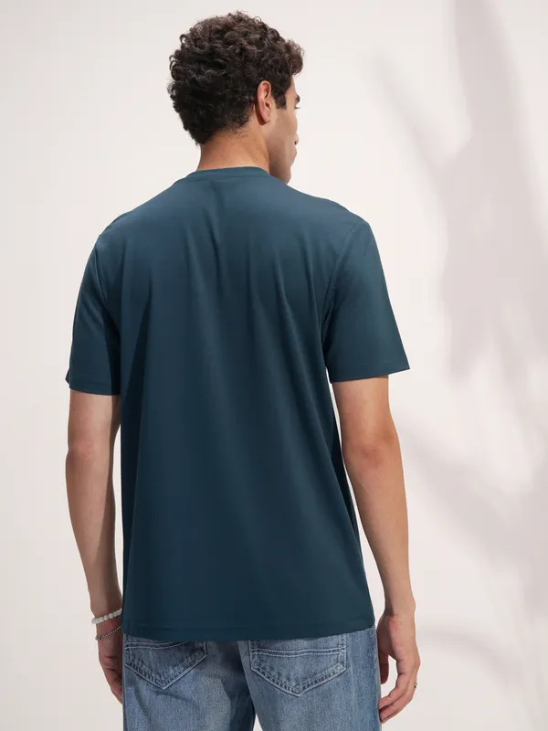 Highlander Men Teal Solid Round Neck Regular Fit T-Shirt