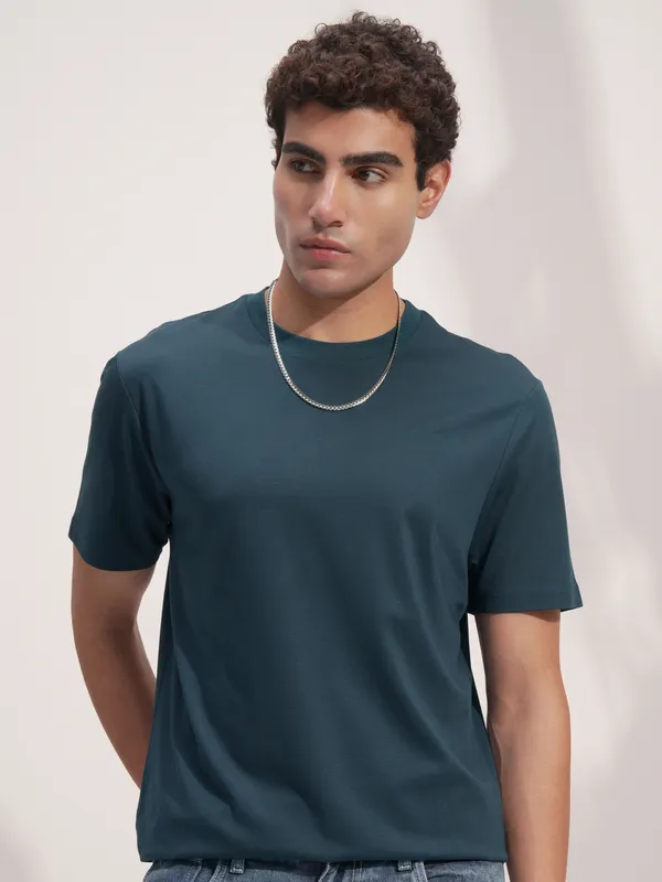 Highlander Men Teal Solid Round Neck T-Shirt